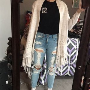 Cute Lil Sweater🌻